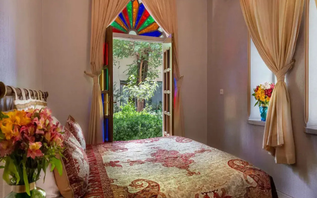 Parsian Safaiyeh Hotel