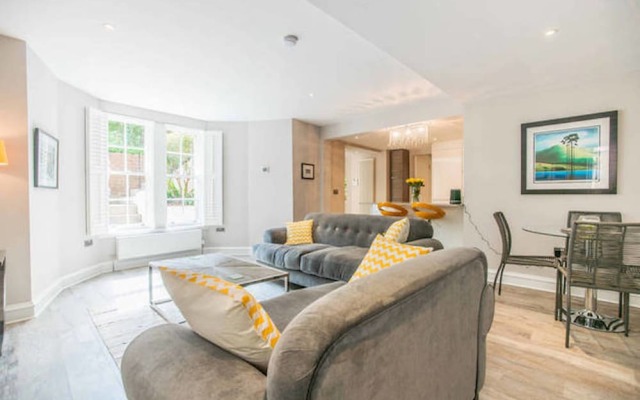 21A Luxury Apartment