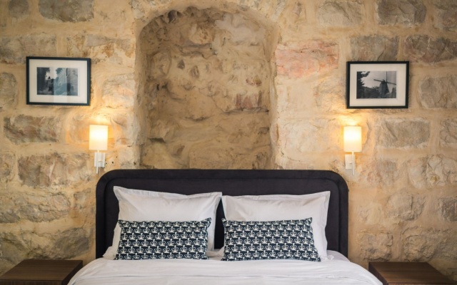 Malka Hotel