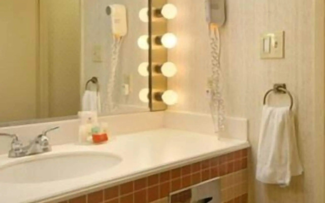 Merced Inn and Suites