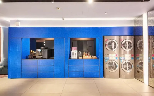Hanting Hotel Shanghai Babaiban Pudian Road Metro Station