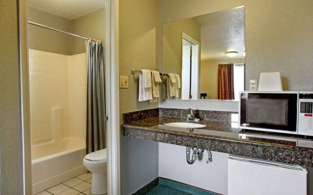 Americas Best Value Inn - Seaside North