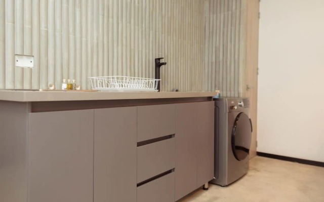 w Lush Loft in Laureles