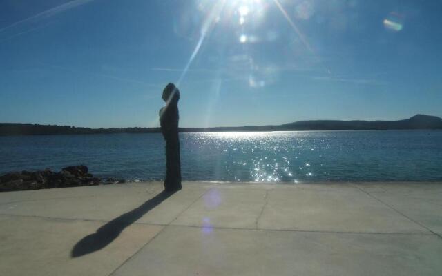 ES CASTELL 1.1 by Riera Rossello