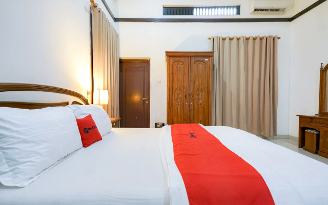 RedDoorz @ Avros Guest House Medan