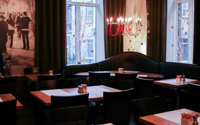 Hotel 71 by Preferred Hotels & Resorts