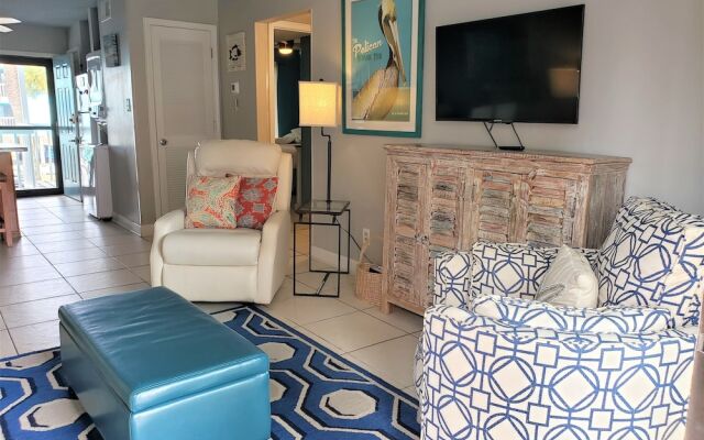 Lani Kai 109 by RedAwning