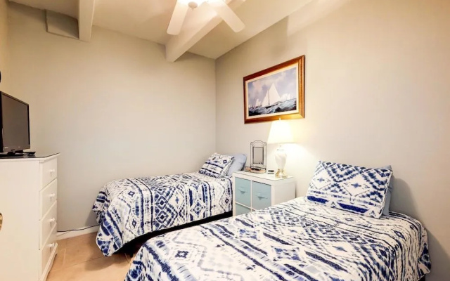 Aquarius Condos