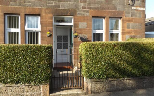 Roy Place Gdn Apartment