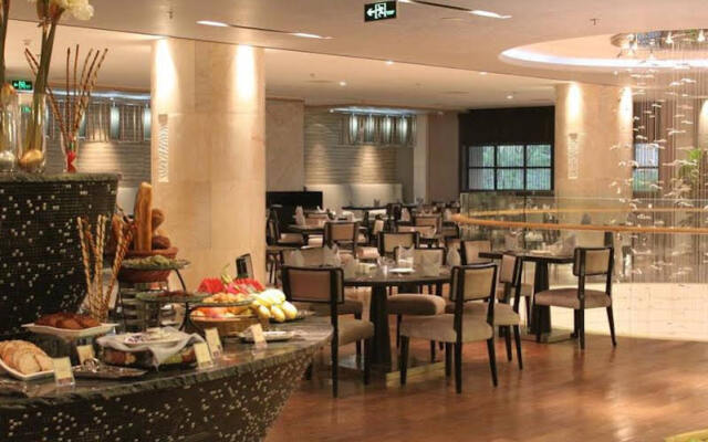 Ramada Xian Bell Tower