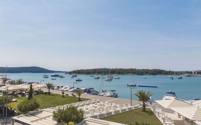 Cosy Apartment in Medulin With Sea View