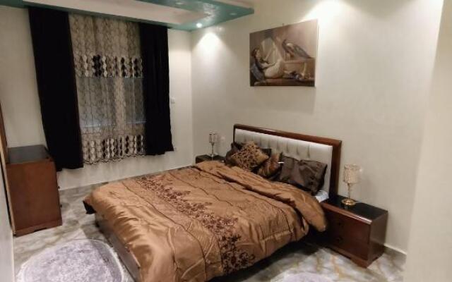 Akid Lotfi En Face Hôtel Méridienne Oran