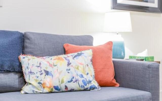 Stunning Ealing Apartment