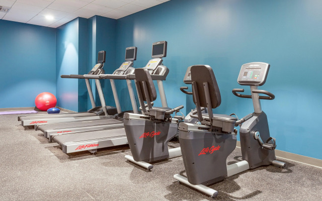Holiday Inn Express & Suites Panama City Beach - Beachfront by IHG