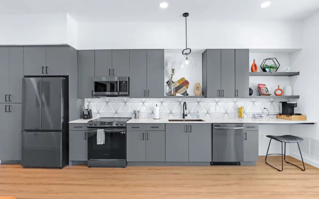 Pure Texas Poolside Oasis Steps to Entertainment