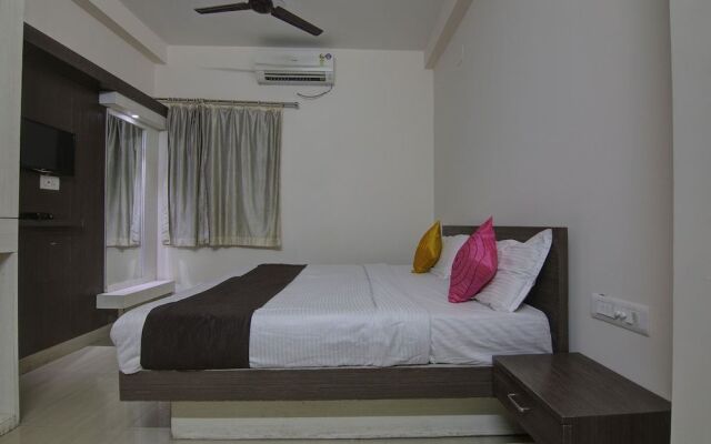OYO 12305 Raj Residency