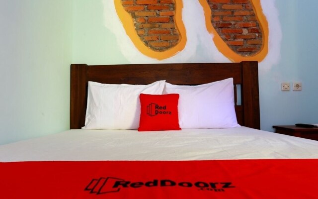 RedDoorz @ Ngampilan