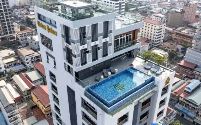 Urban Palace