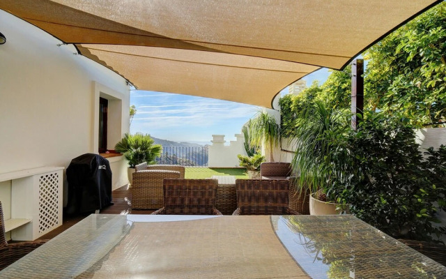 A Beautiful Modern Two Bedroom Villa