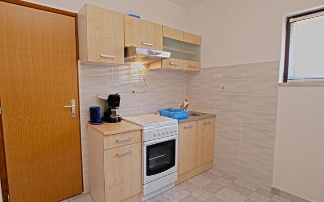 Apartments Orange 768