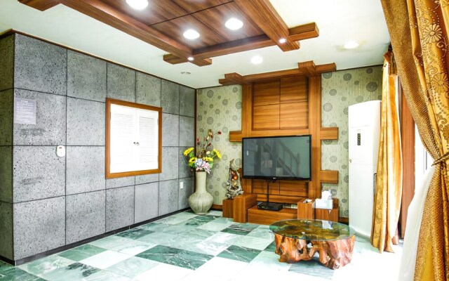 Namhae Alpenoc Beach