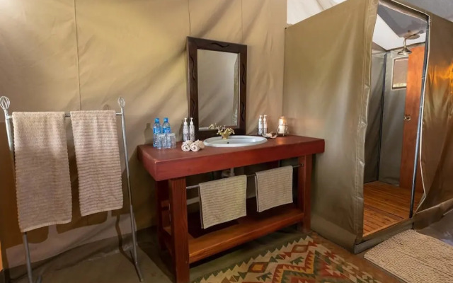 Hammerkop Migration Camp