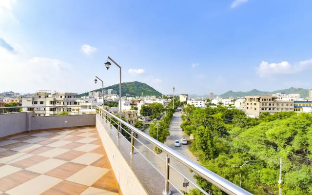 Fabhotel Prime Amantra