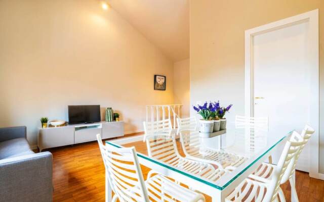 Classy Milanese Stay near Sforza Castle