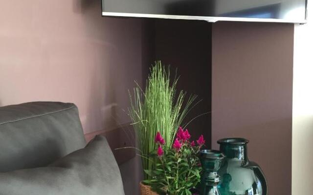 Como's Lake Mountains