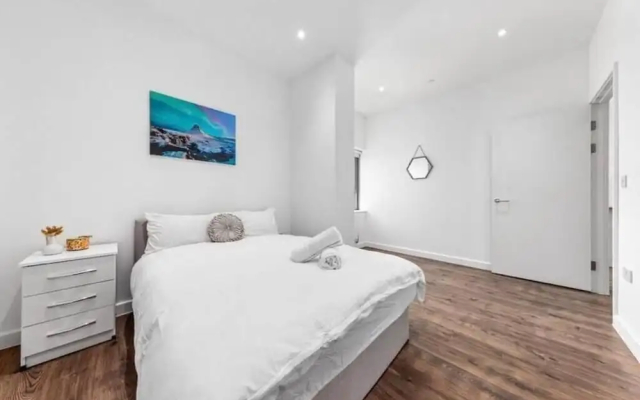 Captivating 1-bed Apartment 15 min to Londonbridge