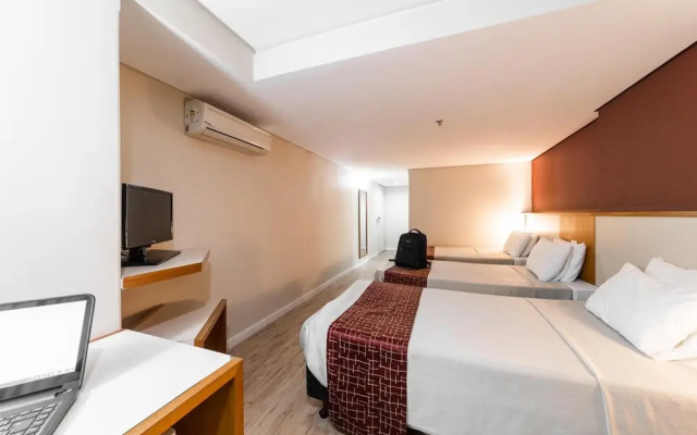 Novo CWB Hotel