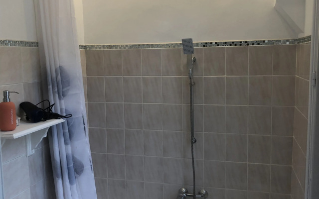 Green Home – La Roche-Guyon – Adults Only