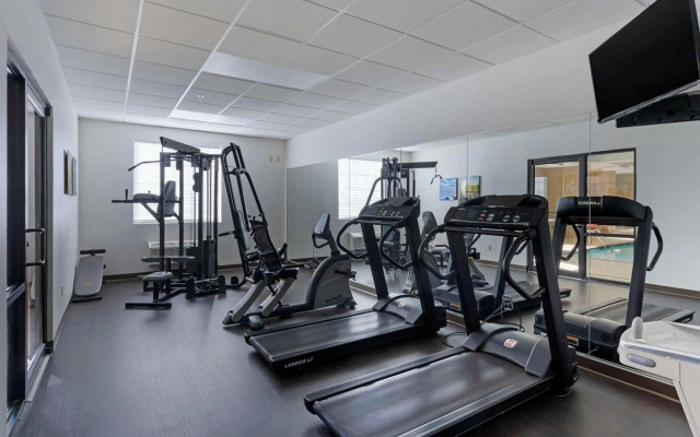 Comfort Inn & Suites North Little Rock McCain Mall
