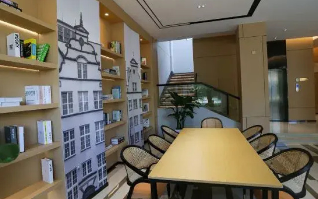 Yingjiang Guanghe Hotel