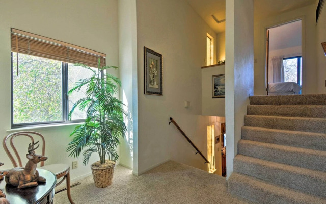 Cozy Groveland Townhome, Day Trip to Yosemite