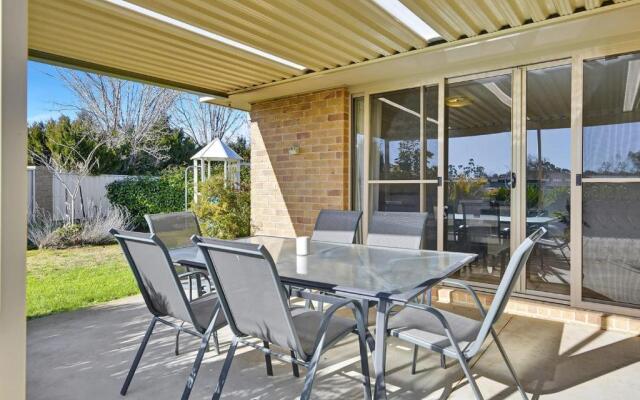 Terrific Taloumbi, Cosy & Spacious, Free Wifi