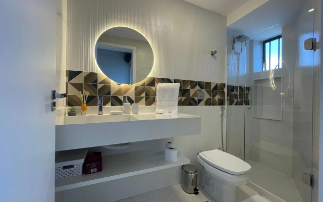 Apartamento sofisticado ao som do mar de Itapoã