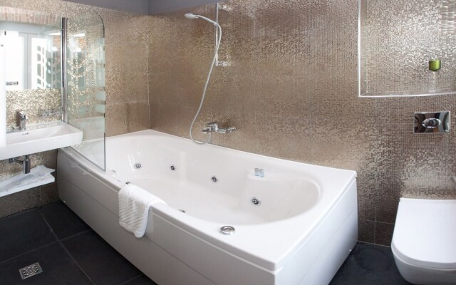 Palace Spa
