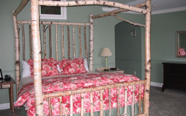 Lake Opechee Inn and Spa