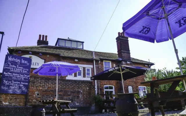 Waverley Inn