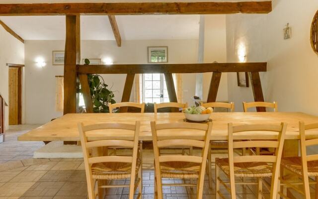 Secluded Holiday Home in Lacapelle-biron With Swimming Pool