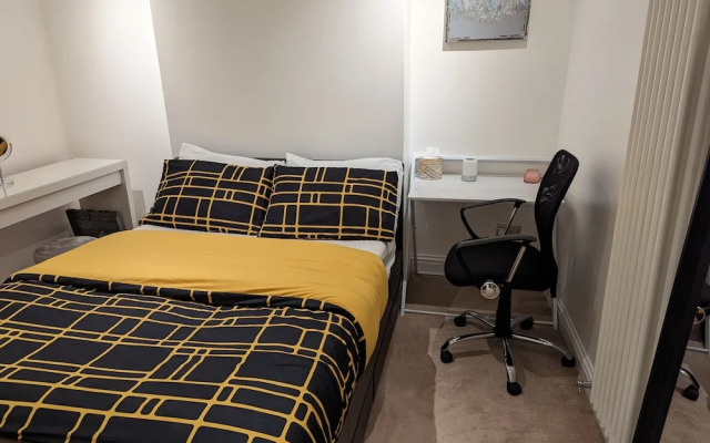 Fully-equipped Flat in the City of London