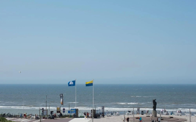 Amsterdam Beach Hotel