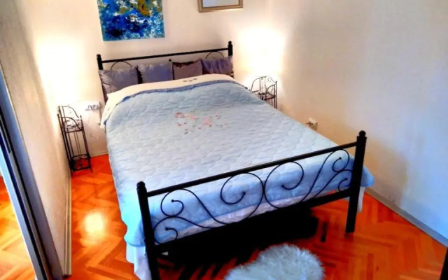 Apartment Suzana 2Br Split With Balcony