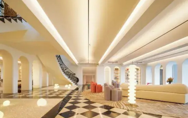Sparkling Legend  Apartment