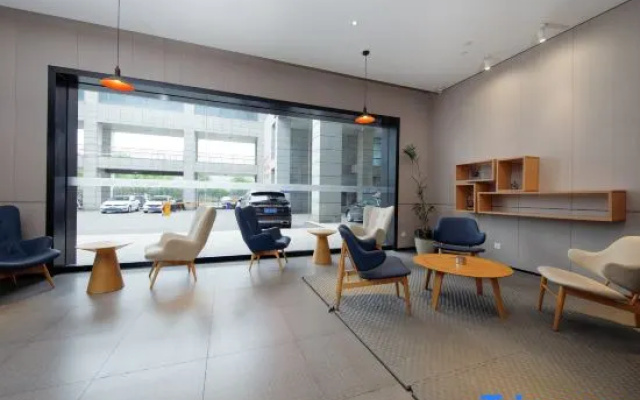 Urba Hotel(Danyang Vocational School& Chinese Medicine Hospital)