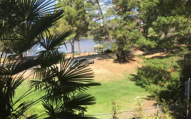 Lakeside Chalet & Studio