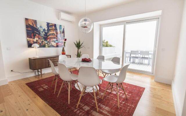 Lovelystay - Chic, Citrus Home - Private Garden And Parking