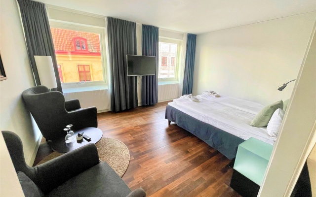 First Hotel Witt