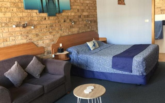 Whale Fisher Motel